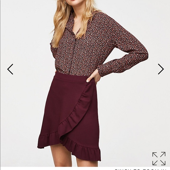 EEUC! LOFT Mini Floral Ruffle Utility Blouse - Picture 4 of 5